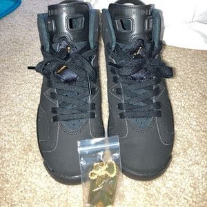 Dmp 6s size 3.5Y
